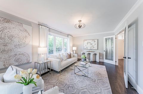 Photo 15 at 221 Old Orchard Circle, WC Wedgewood Creek, Oakville