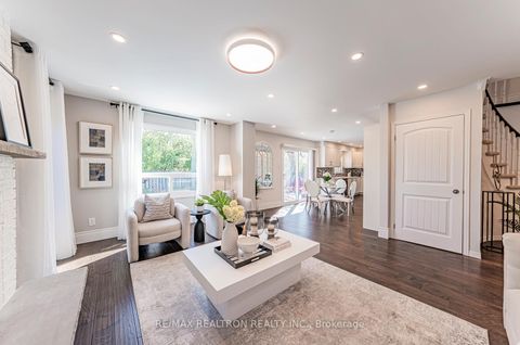 Photo 25 at 221 Old Orchard Circle, WC Wedgewood Creek, Oakville