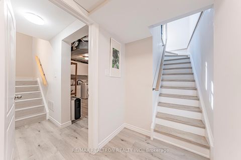 Photo 39 at 221 Old Orchard Circle, WC Wedgewood Creek, Oakville