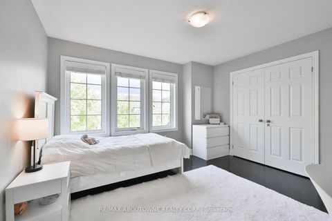 Photo 25 at 3262 Skipton Lane, BC Bronte Creek, Oakville