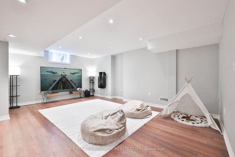 Photo 34 at 3262 Skipton Lane, BC Bronte Creek, Oakville