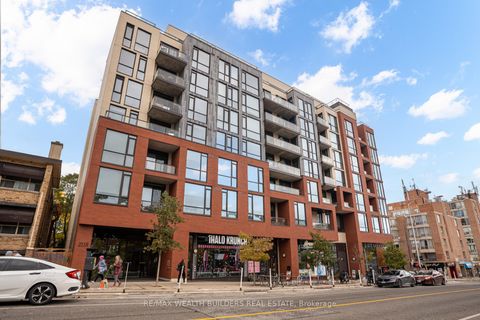 Photo 2 at 511 - 2118 Bloor Street W, Bloor West Village, Toronto