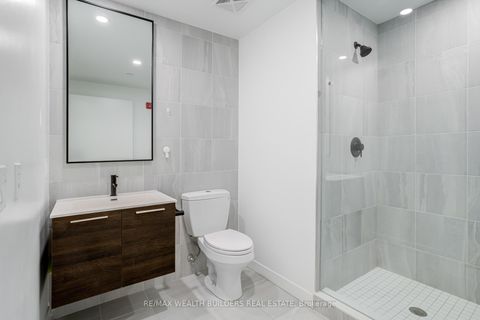 Photo 11 at 511 - 2118 Bloor Street W, Bloor West Village, Toronto