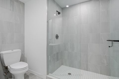 Photo 12 at 511 - 2118 Bloor Street W, Bloor West Village, Toronto