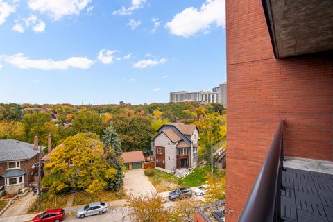 Photo 17 at 511 - 2118 Bloor Street W, Bloor West Village, Toronto