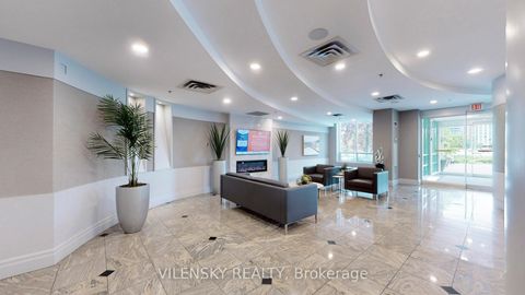 Photo 2 at 215 - 39 Oneida Crescent, Langstaff, Richmond Hill