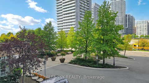 Photo 15 at 215 - 39 Oneida Crescent, Langstaff, Richmond Hill