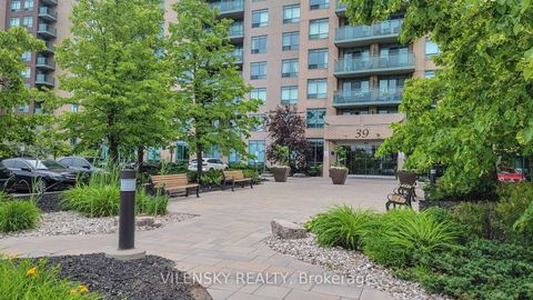 Photo 26 at 215 - 39 Oneida Crescent, Langstaff, Richmond Hill