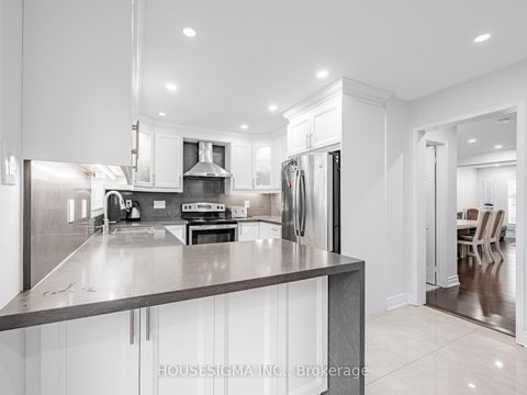 Photo 5 at 4 Adenmore Road, Rouge E10, Toronto