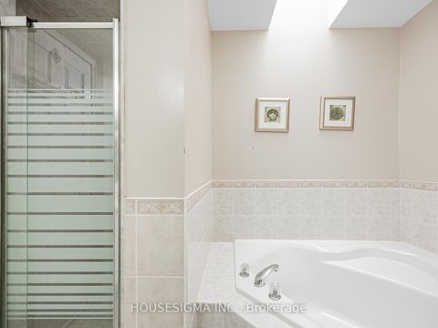 Photo 34 at 4 Adenmore Road, Rouge E10, Toronto