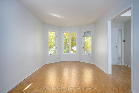 Photo 2 at 197 Livingstone Street W, Sunnidale, Barrie