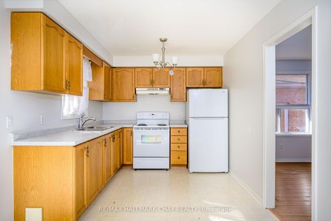 Photo 9 at 197 Livingstone Street W, Sunnidale, Barrie