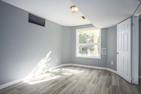 Photo 15 at 197 Livingstone Street W, Sunnidale, Barrie