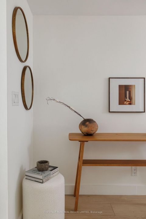 Photo 3 at 501 - 21 Nelson Street, Waterfront Communities C1, Toronto