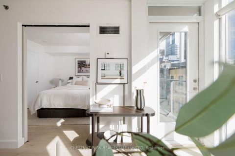 Photo 12 at 501 - 21 Nelson Street, Waterfront Communities C1, Toronto