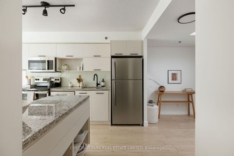 Photo 16 at 501 - 21 Nelson Street, Waterfront Communities C1, Toronto