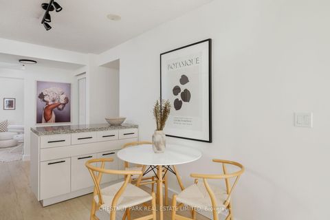 Photo 18 at 501 - 21 Nelson Street, Waterfront Communities C1, Toronto