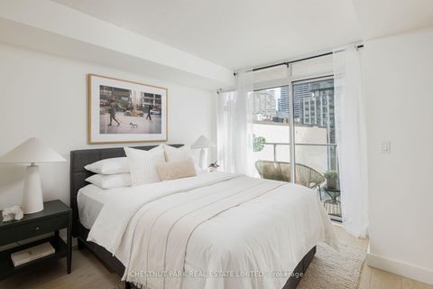 Photo 22 at 501 - 21 Nelson Street, Waterfront Communities C1, Toronto