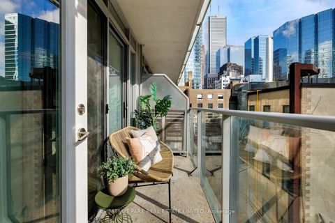 Photo 28 at 501 - 21 Nelson Street, Waterfront Communities C1, Toronto