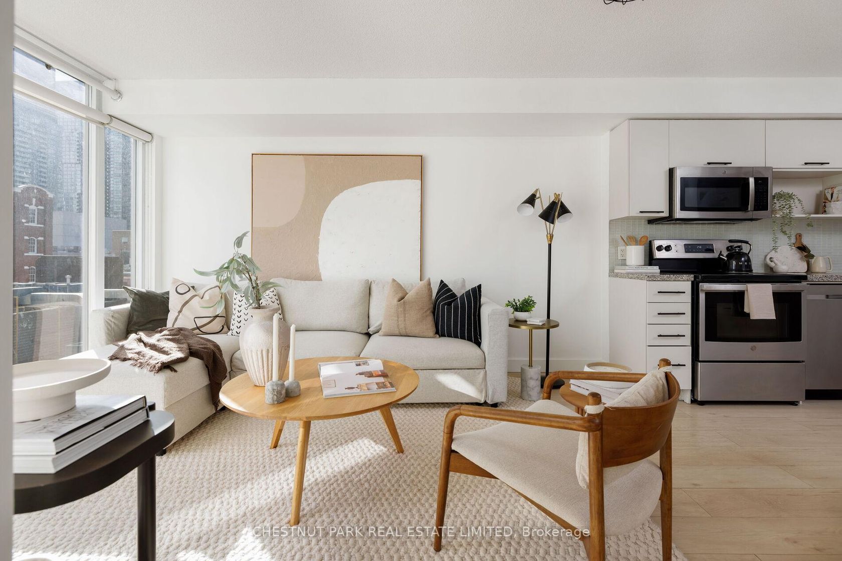 501 - 21 Nelson Street, Waterfront Communities C1, Toronto photo number 2