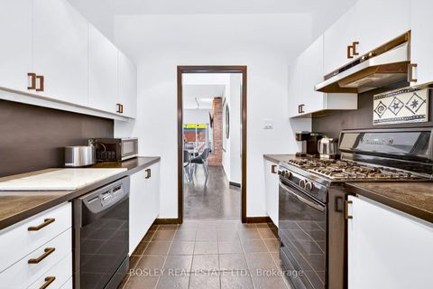 Photo 12 at 119 Seaton Street, Moss Park, Toronto