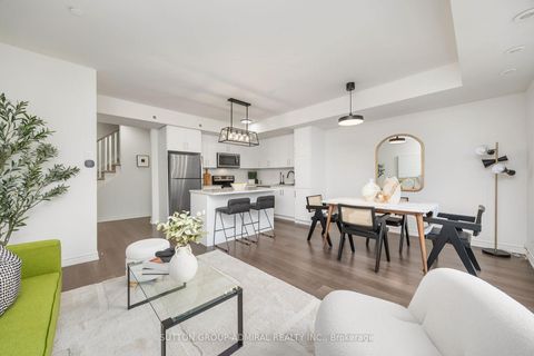 Photo 3 at 14 - 125 Long Branch Avenue, Long Branch, Toronto