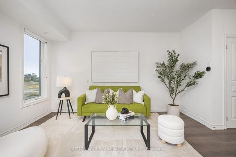 Photo 4 at 14 - 125 Long Branch Avenue, Long Branch, Toronto