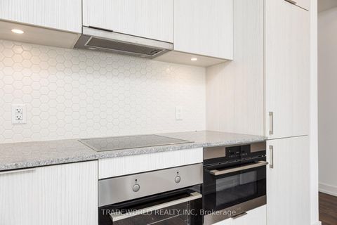 Photo 3 at 2015 - 158 Front Street E, Moss Park, Toronto