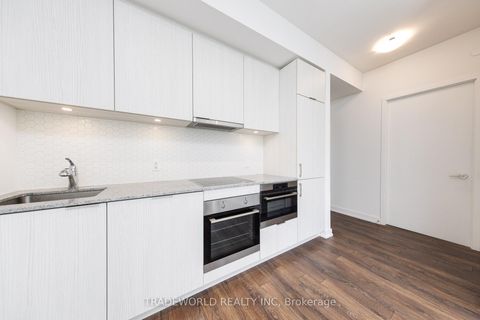 Photo 4 at 2015 - 158 Front Street E, Moss Park, Toronto