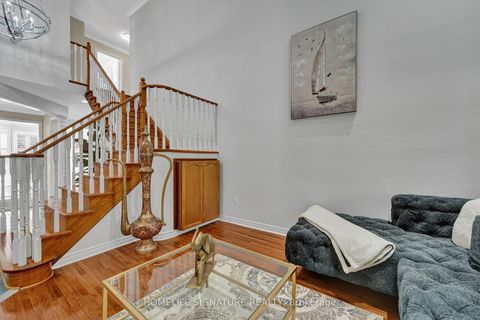 Photo 5 at 83 Marbella Road W, Sonoma Heights, Vaughan