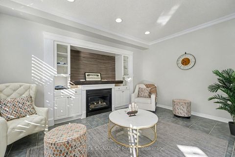 Photo 15 at 83 Marbella Road W, Sonoma Heights, Vaughan