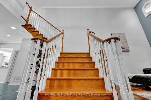 Photo 17 at 83 Marbella Road W, Sonoma Heights, Vaughan