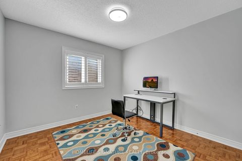 Photo 25 at 83 Marbella Road W, Sonoma Heights, Vaughan