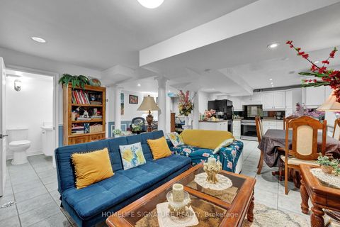 Photo 29 at 83 Marbella Road W, Sonoma Heights, Vaughan