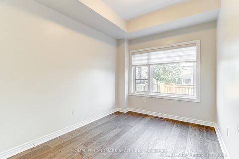 Photo 7 at 57 Laskin Drive, Patterson, Vaughan