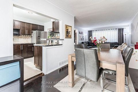 Photo 11 at 128 Mercury Road S, Clairville, Toronto