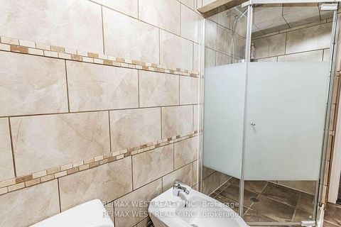 Photo 23 at 128 Mercury Road S, Clairville, Toronto