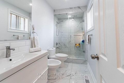 Photo 33 at 128 Mercury Road S, Clairville, Toronto