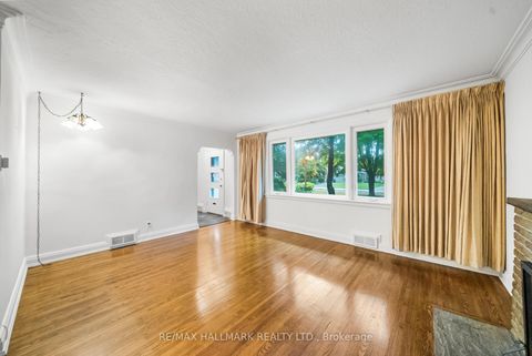 Photo 6 at 344 Spring Garden Avenue, Willowdale East, Toronto