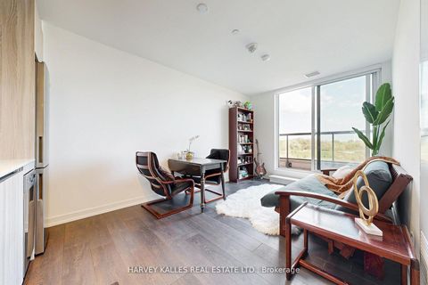 Photo 10 at 703 - 3100 Keele Street, CFB, Toronto