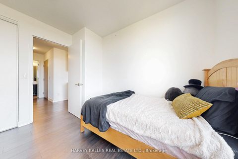 Photo 15 at 703 - 3100 Keele Street, CFB, Toronto