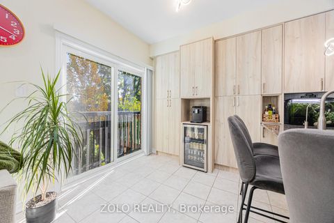 Photo 7 at 235 Appleton Court, Central Newmarket, Newmarket
