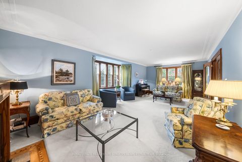 Photo 4 at 70 Bessborough Drive, Leaside, Toronto