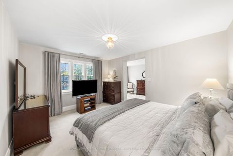 Photo 25 at 70 Bessborough Drive, Leaside, Toronto
