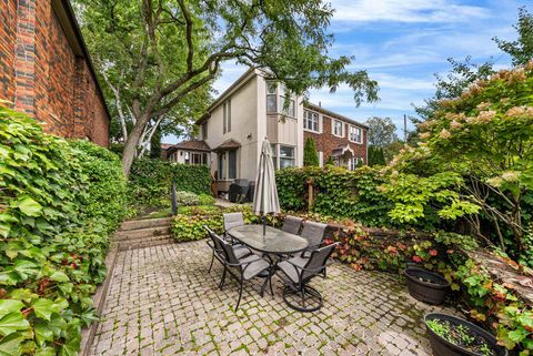 Photo 36 at 70 Bessborough Drive, Leaside, Toronto