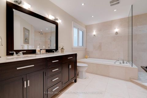 Photo 27 at 1586 Heritage Way, GA Glen Abbey, Oakville