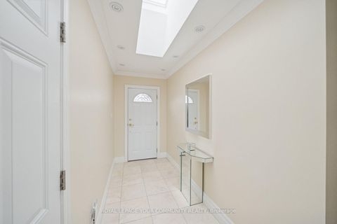 Photo 3 at 402 Palmer Avenue, Harding, Richmond Hill