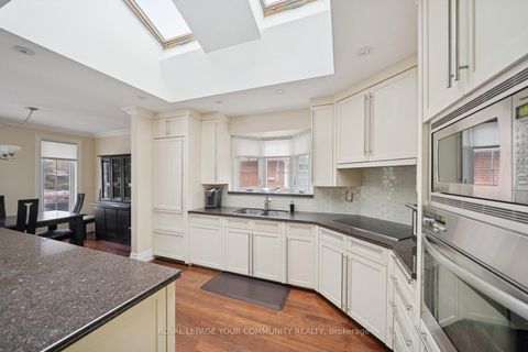 Photo 9 at 402 Palmer Avenue, Harding, Richmond Hill