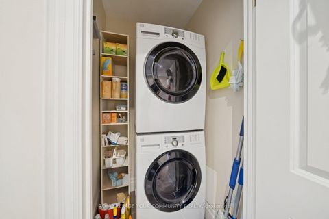 Photo 20 at 402 Palmer Avenue, Harding, Richmond Hill