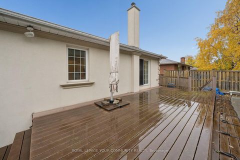 Photo 29 at 402 Palmer Avenue, Harding, Richmond Hill